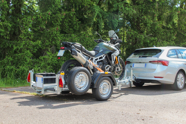 Prikolica za prevoz motorja Debon Roadster Moto