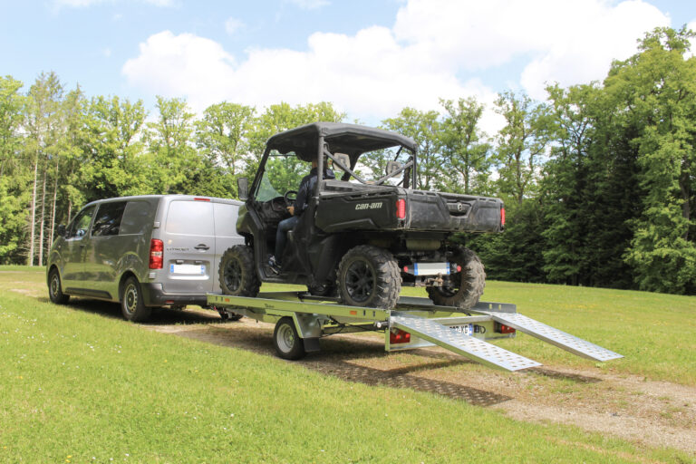 Prikolica za prevoz avtomobila Debon Roadster Auto