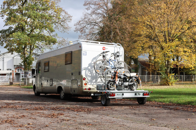 Prečna prikolica za motor Debon Roadster Camp